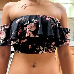 Black floral crop top